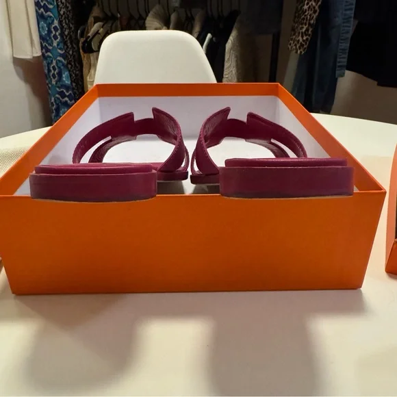 HERMES ORAN SANDALS, PINK POURPRE COLOR, SIZE 37.5 with BOX and DUSTBAGS - Picture 12 of 15